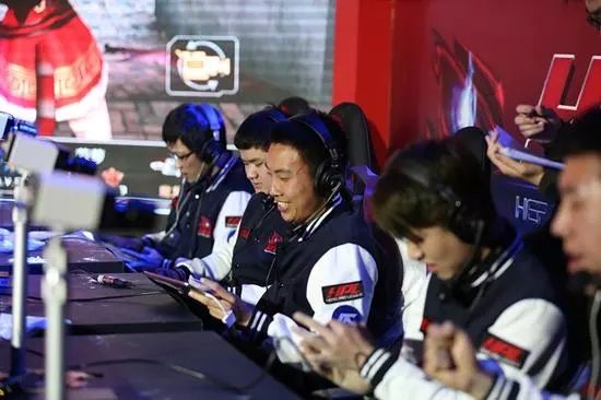 深圳软件开发公司的平安夜王者大赛