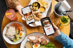 扫码点餐小程序 vs 原生点餐APP软件:餐厅数字化转型该如何选择? 东方智启科技APP开发-扫码点餐小程序 vs 原生点餐APP软件:餐厅数字化转型该如何选择?